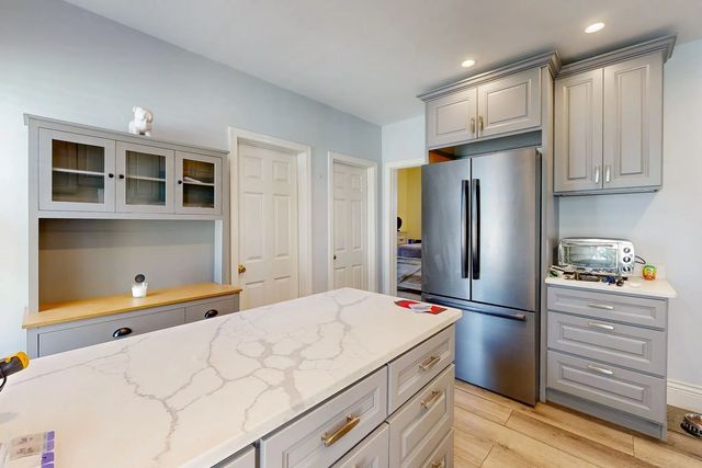 14 Bayard St, Boston