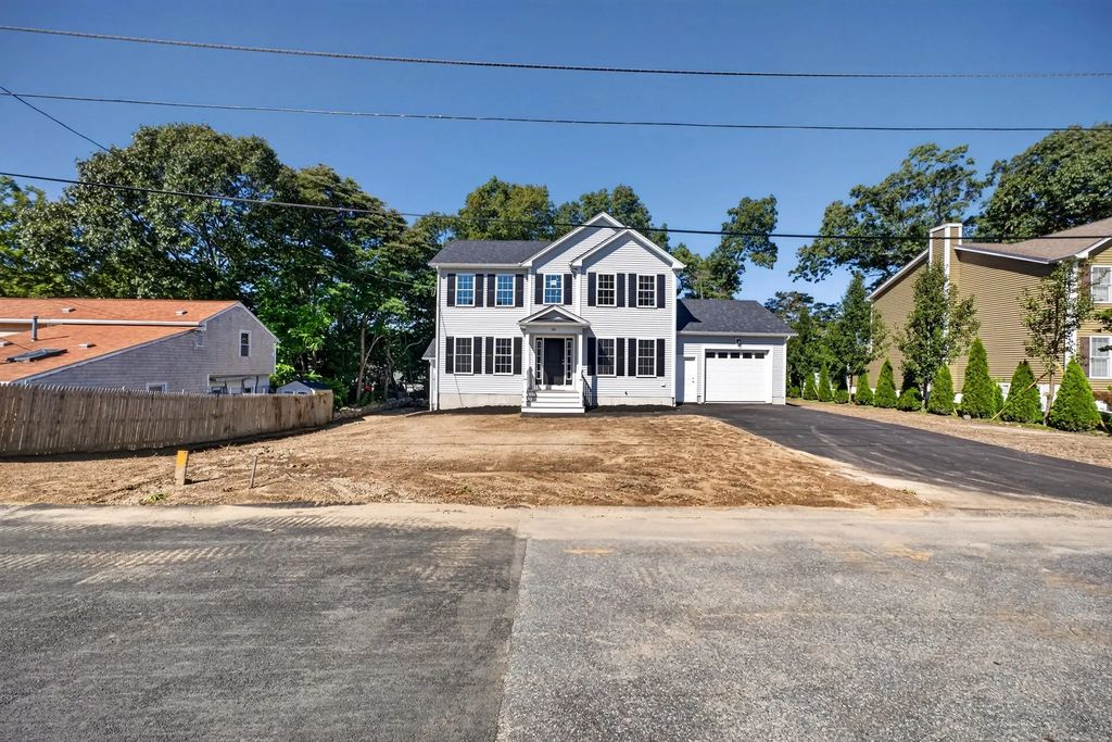 40 N Ogden St, Fall River