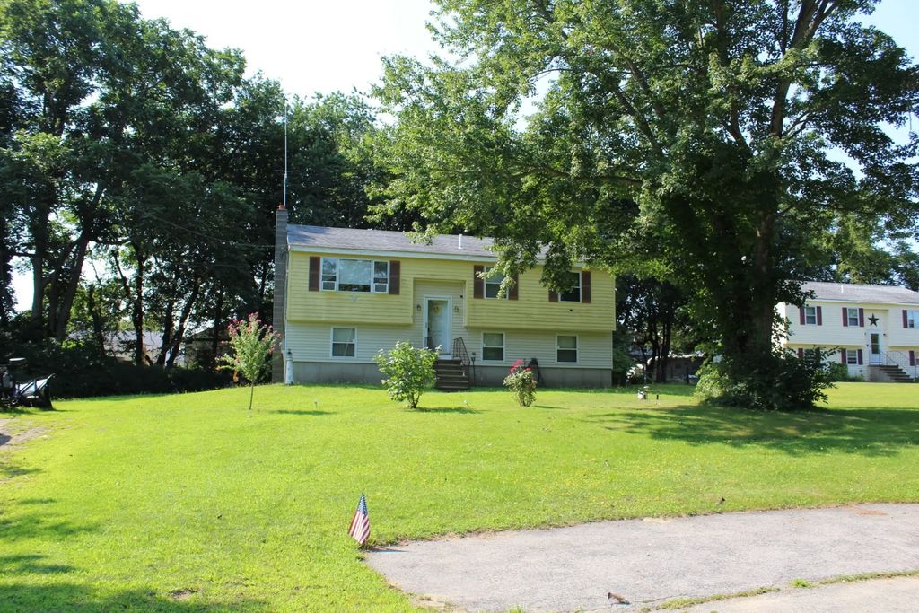 3 Howard George Ct, Salisbury