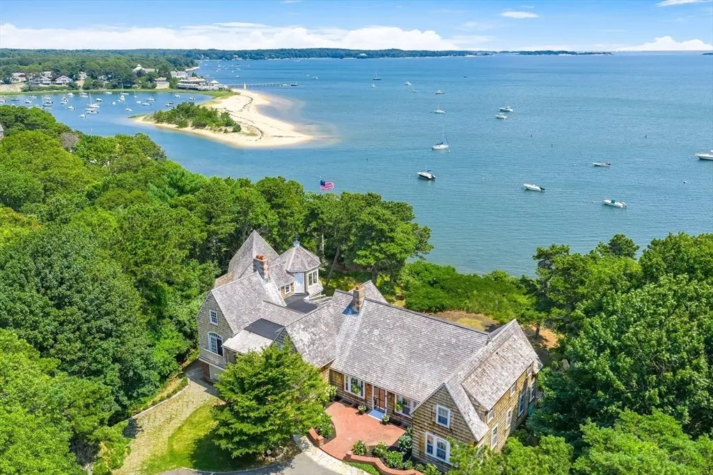 2079 Head Of The Bay Road, Harwich