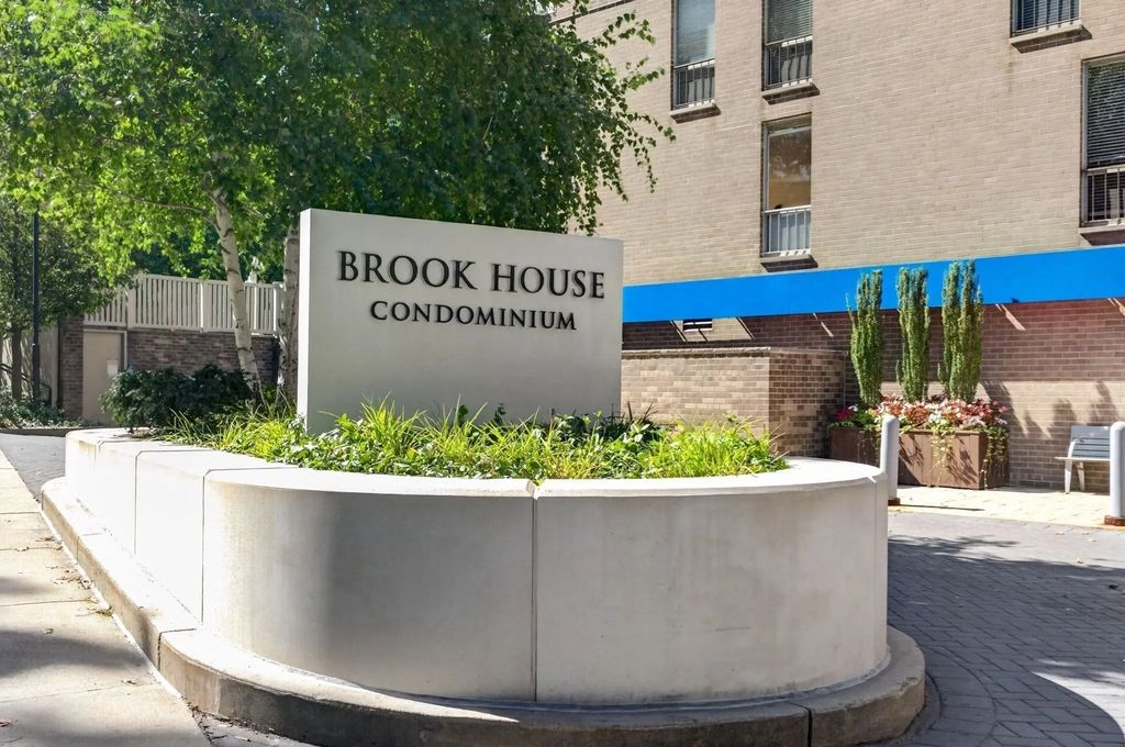 44 Washington #502, Brookline