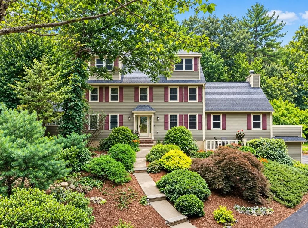 19 Pheasant Lane, Topsfield