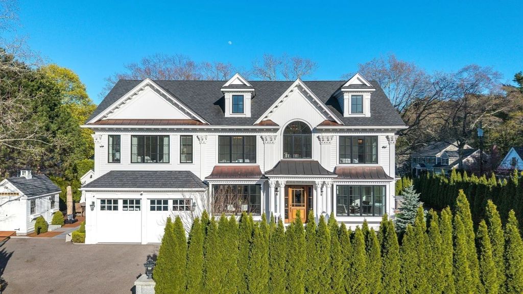 48 Marshall Rd, Wellesley