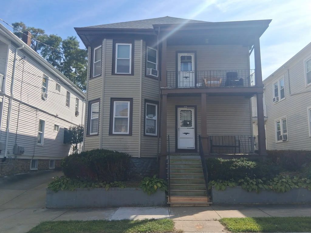 122 Princeton St, New Bedford