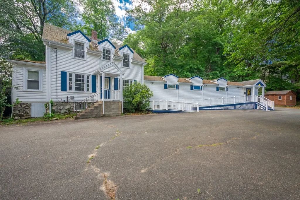 521 Walpole St, Norwood