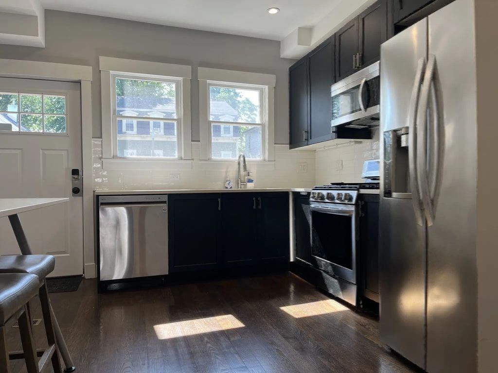 8 Chestnut Ave #1, Boston