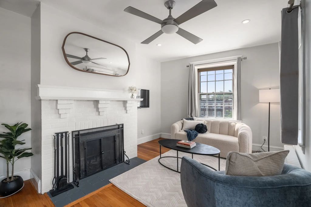 4 Washington Ave #18, Cambridge