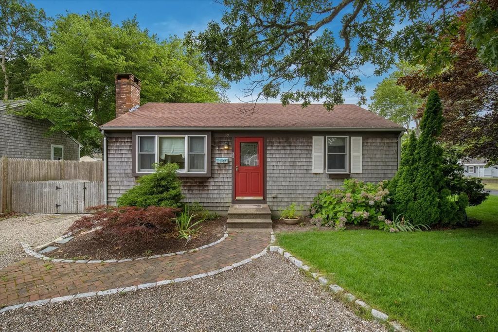 59 Swan Lake Road, Yarmouth
