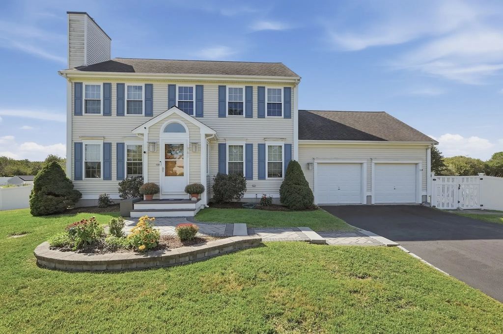 761 Council Oak Way, Dighton
