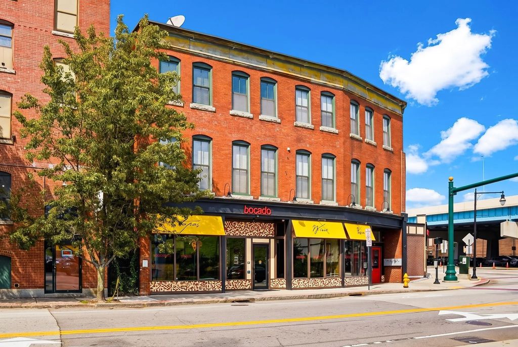 82-88 Winter St #2b, Worcester