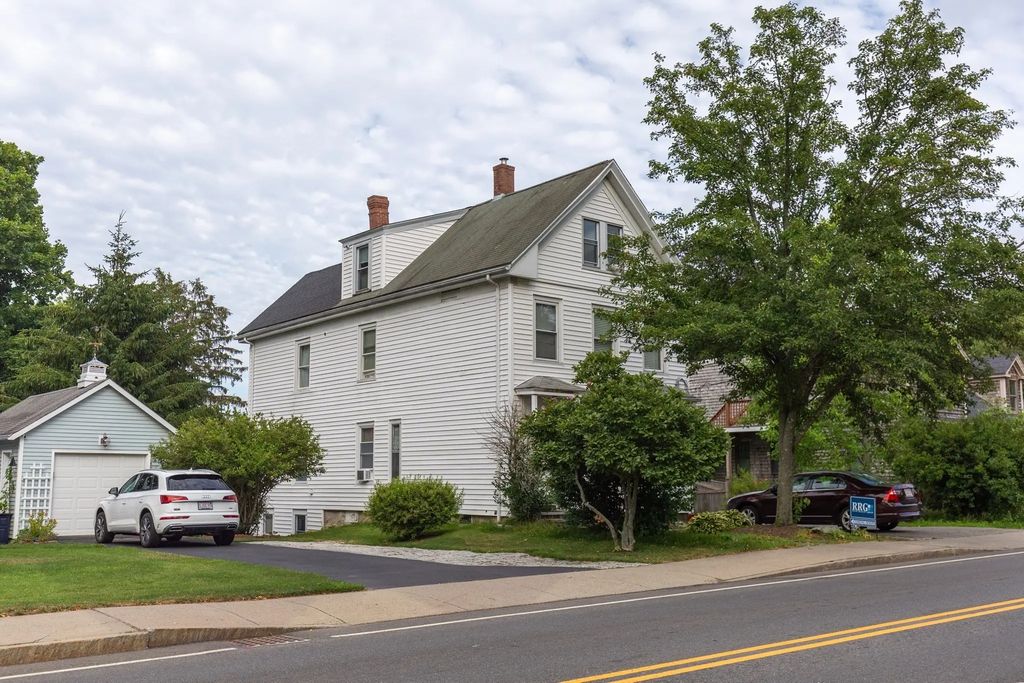 211 Court St, Plymouth