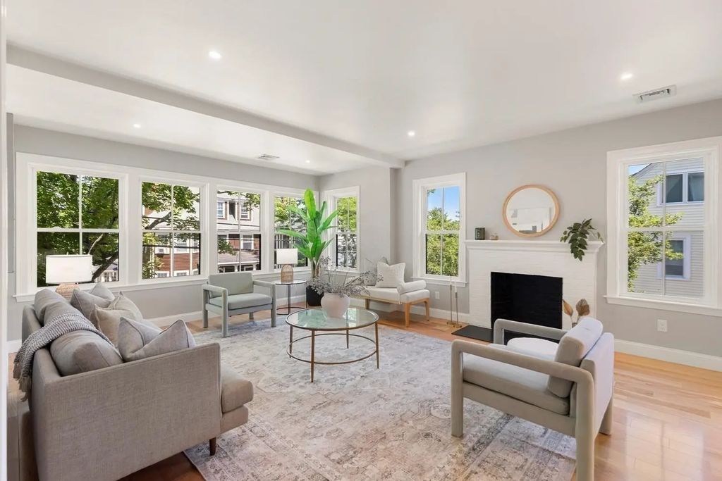 48 Mt Vernon St #2, Arlington