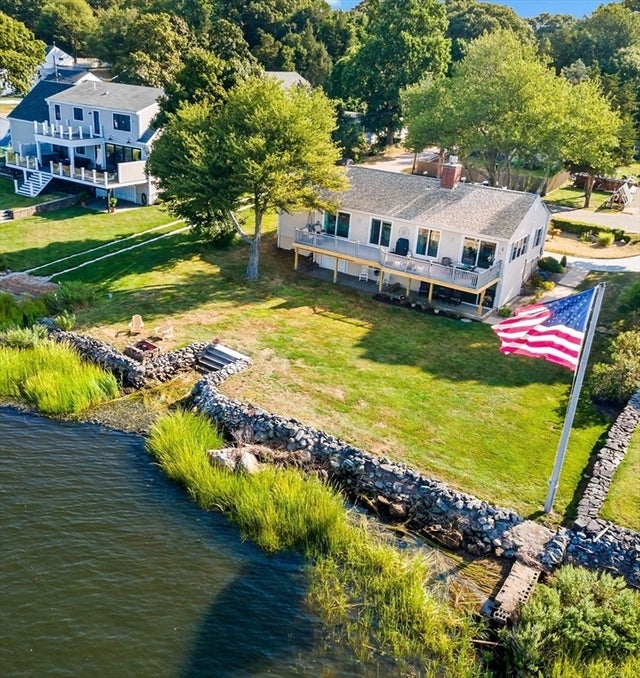 22 Riverside Drive, Berkley