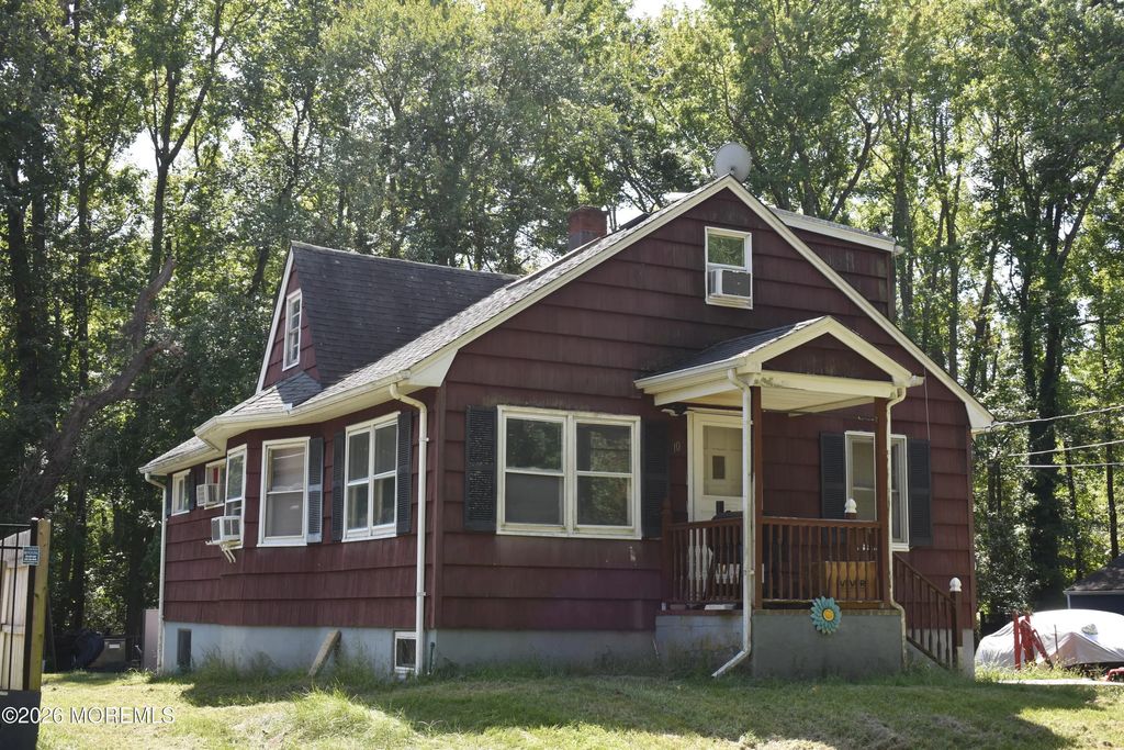 10 Youmans Avenue, Eatontown