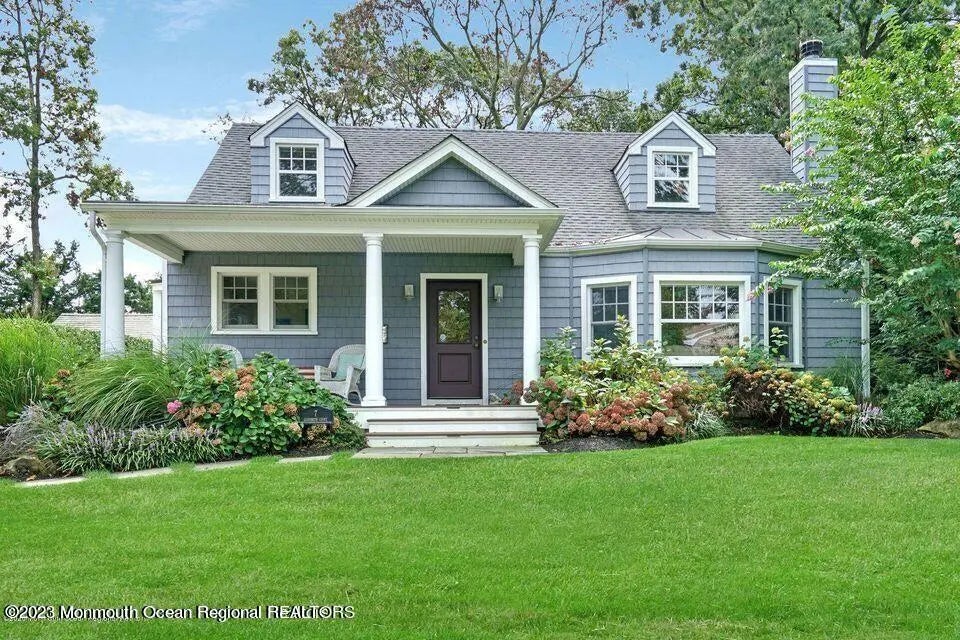 7 Elizabeth Court, Spring Lake