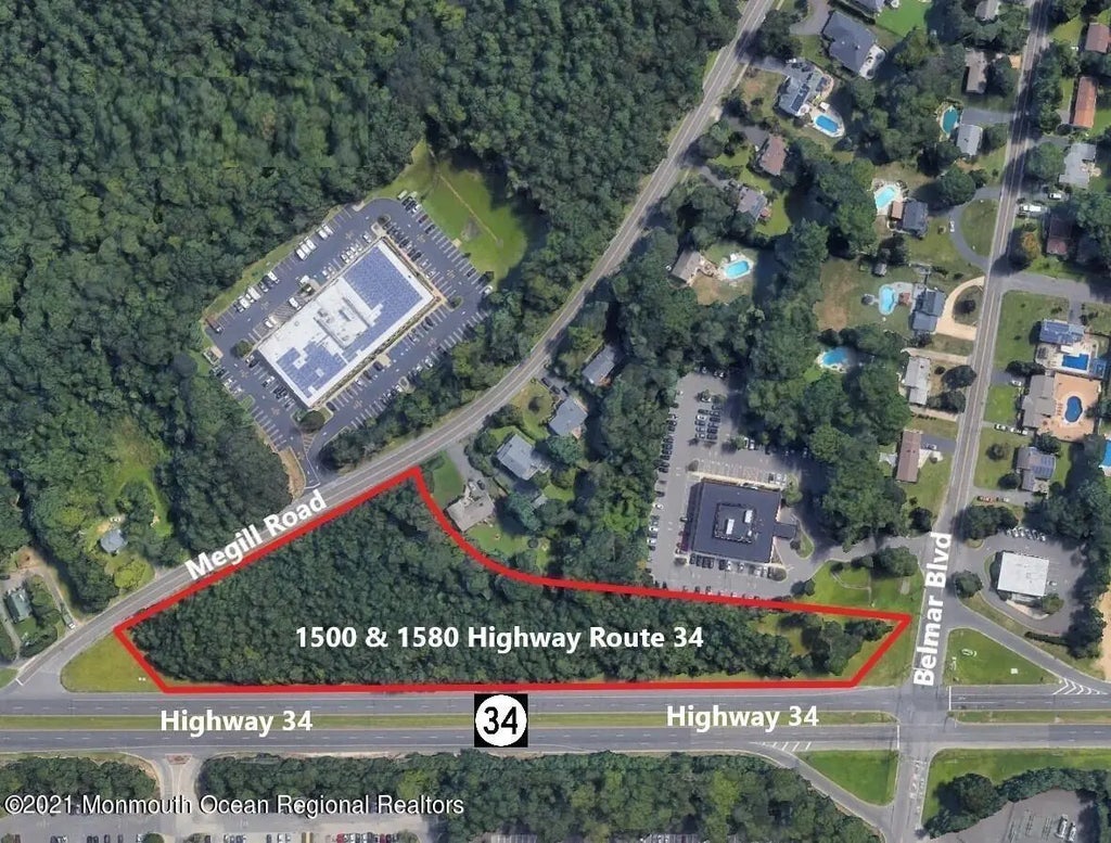 1500 State Route 34, Wall