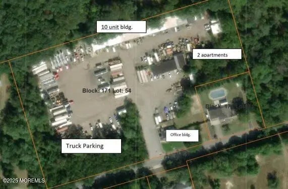 83 Riverwood Drive, Toms River