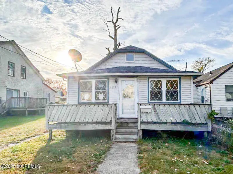 123 Forest Avenue, Keansburg