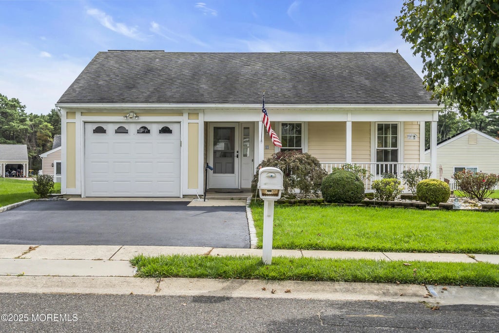 55 Elmswell Avenue, Manchester