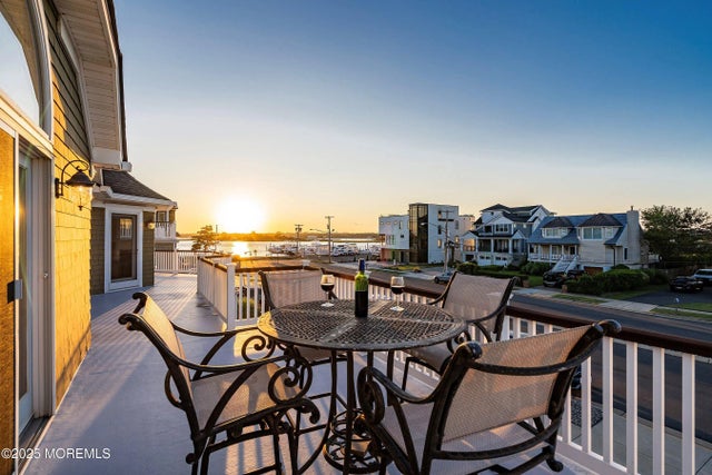 10 Imbrie Place, Sea Bright