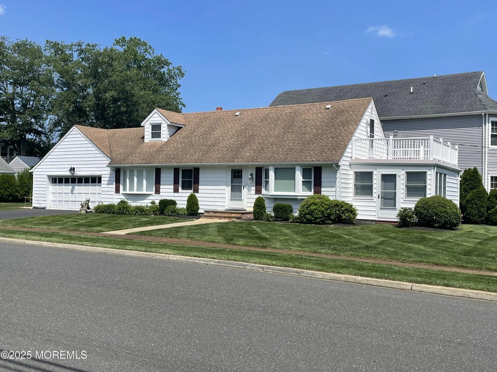 300 4th Avenue, Spring Lake