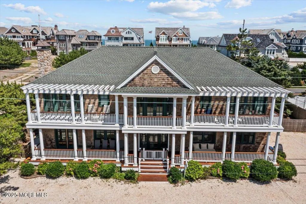 1043 Barnegat Lane, Mantoloking