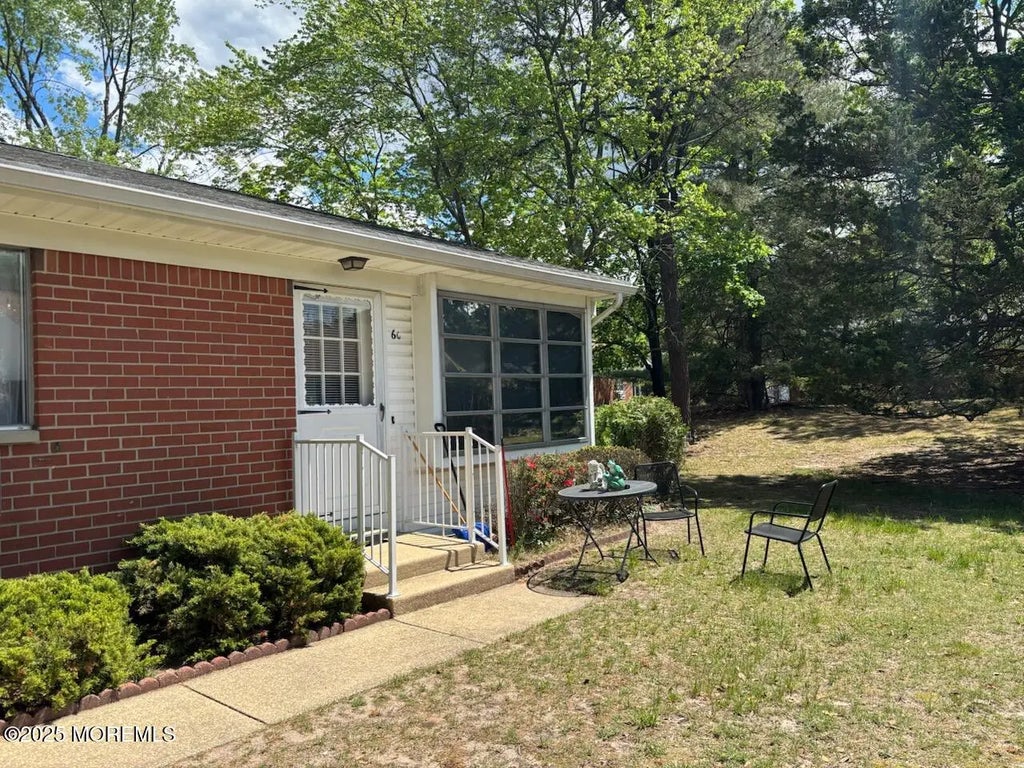 6 Conestoga Drive C, Whiting