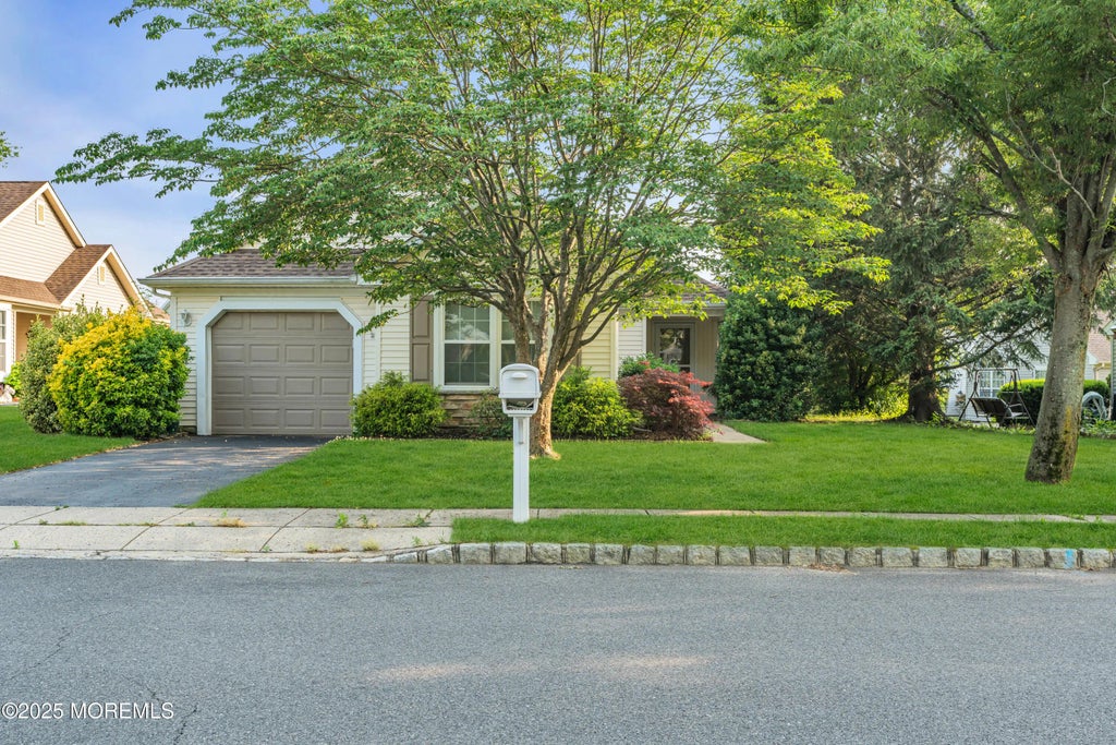 2752 Meadow Lake Drive, Toms River