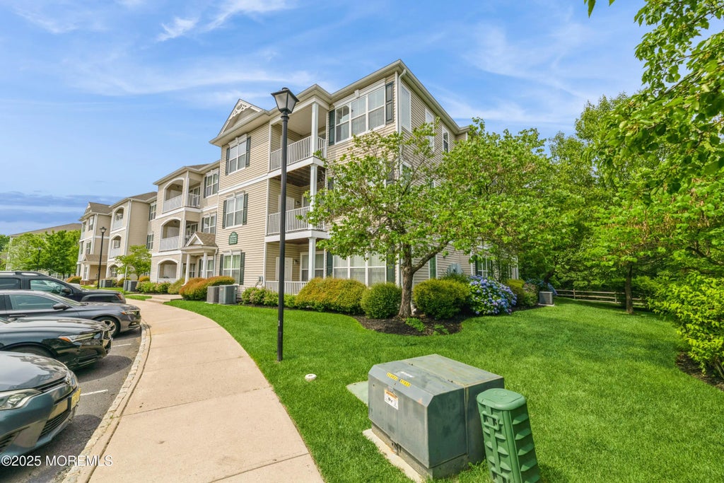 326 Sloan Court, Matawan