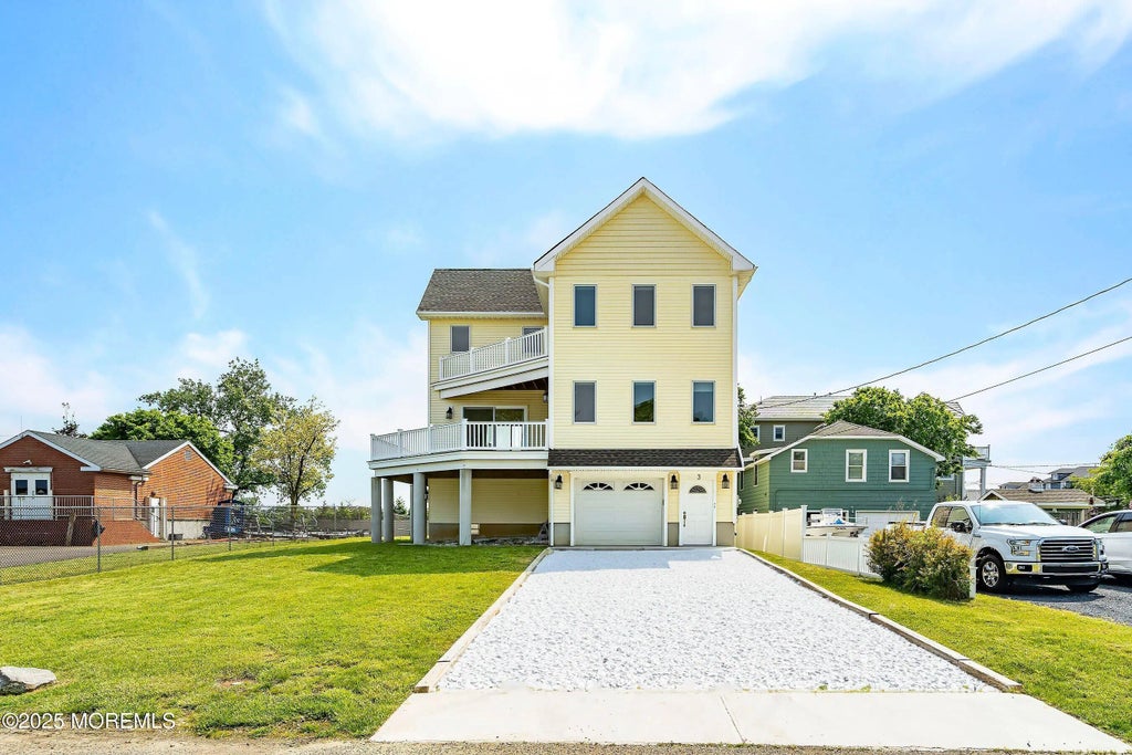 3 Grant Avenue, Rumson