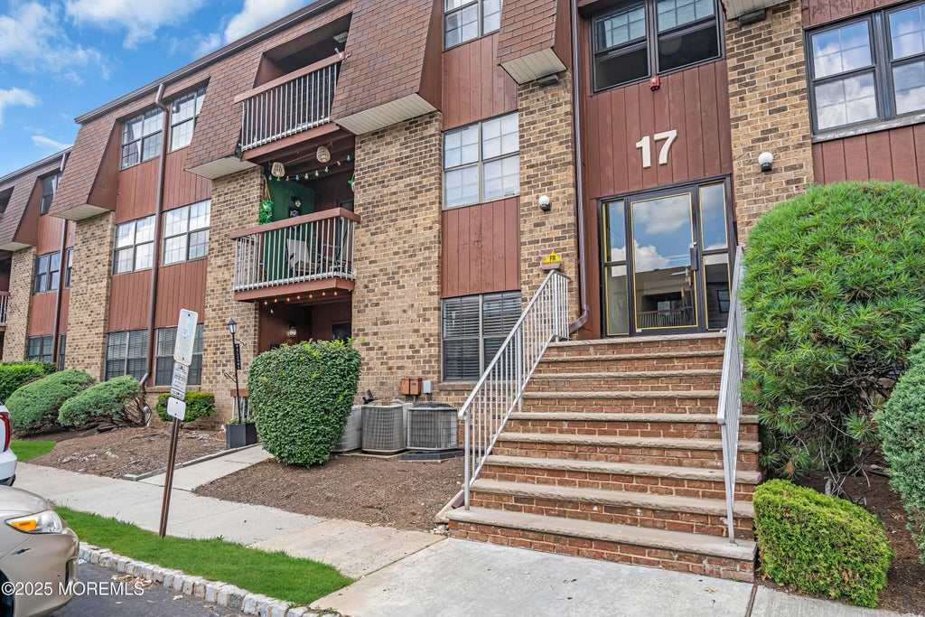 193 Sierra Court, Woodbridge