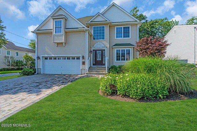 419 Central Avenue, Spring Lake