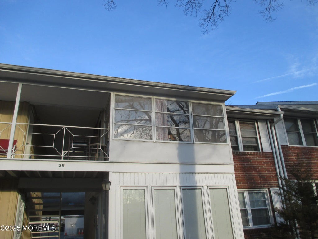 38k Cambridge Court, Lakewood