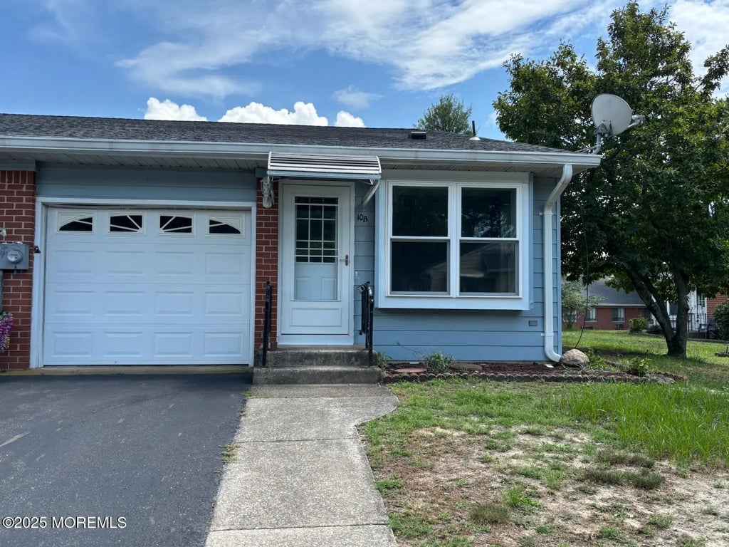 10 Lafayette Drive B, Whiting