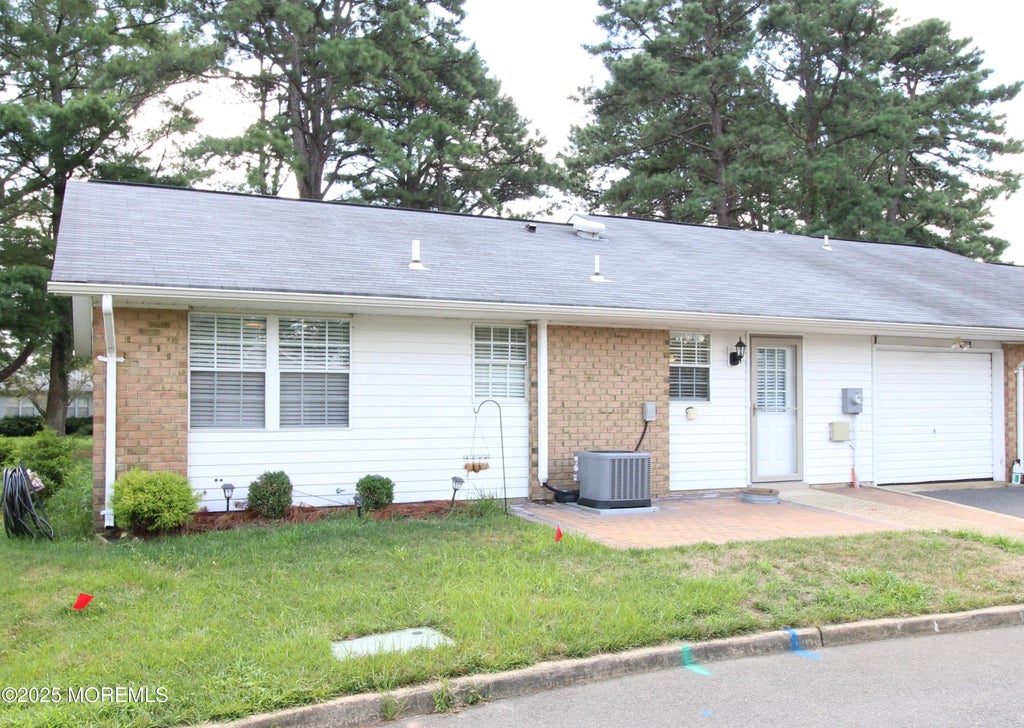 61 Cambridge Circle B, Manchester