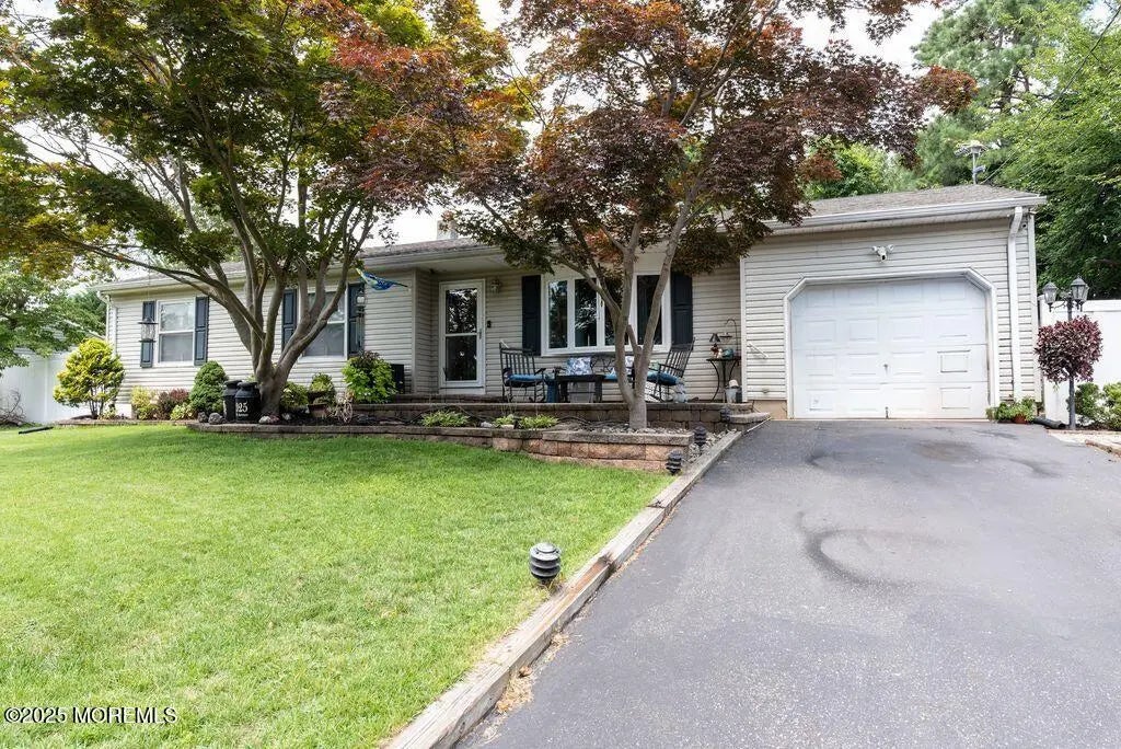 1325 12th Avenue, Toms River