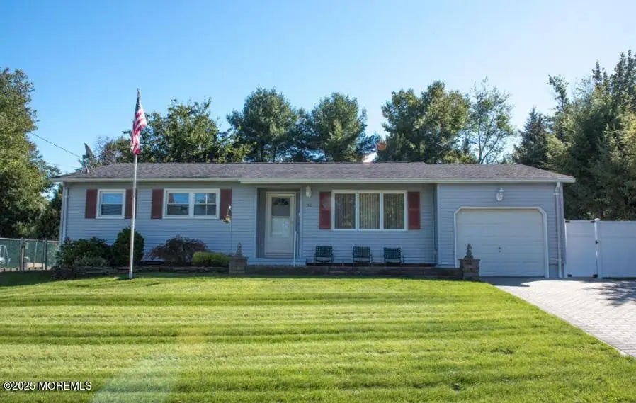 46 E Connecticut Concourse, Jackson