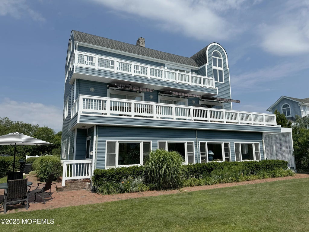 5a Beacon Boulevard, Sea Girt