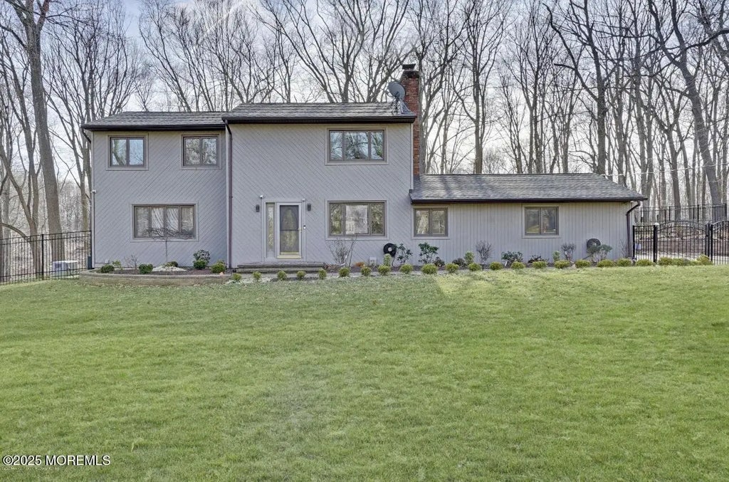 30 Boundary Road, Marlboro