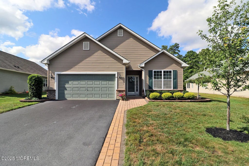669 Timberline Lane, Manchester