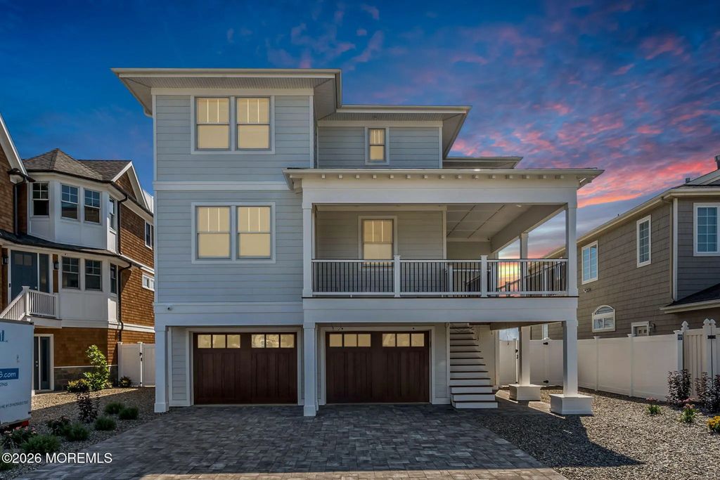 151 Pershing Boulevard, Lavallette
