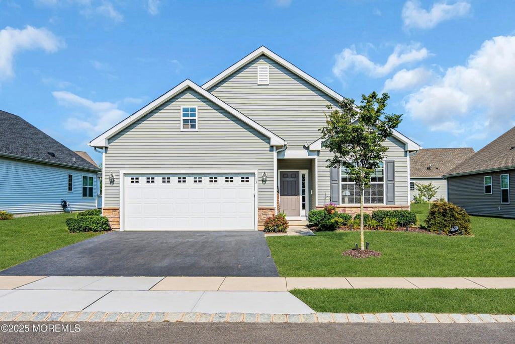 113 Edenton Drive, Barnegat