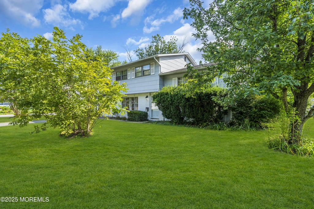 32 Brookwood Parkway, Jackson