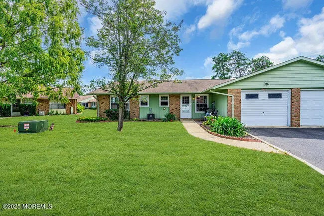 56b Buckingham Drive, Manchester