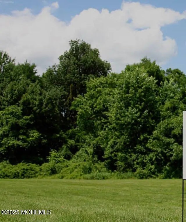 2641 E Hurley Pond Road, Wall