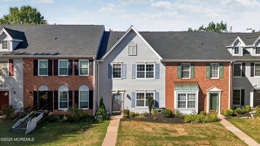 78 Albury Way, North Brunswick