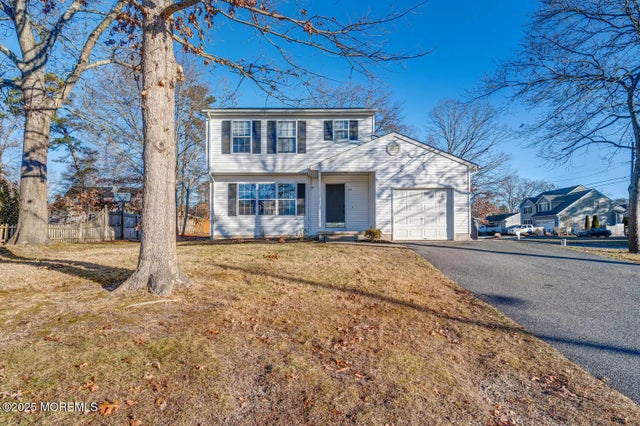 1174 Steamer Avenue, Manahawkin