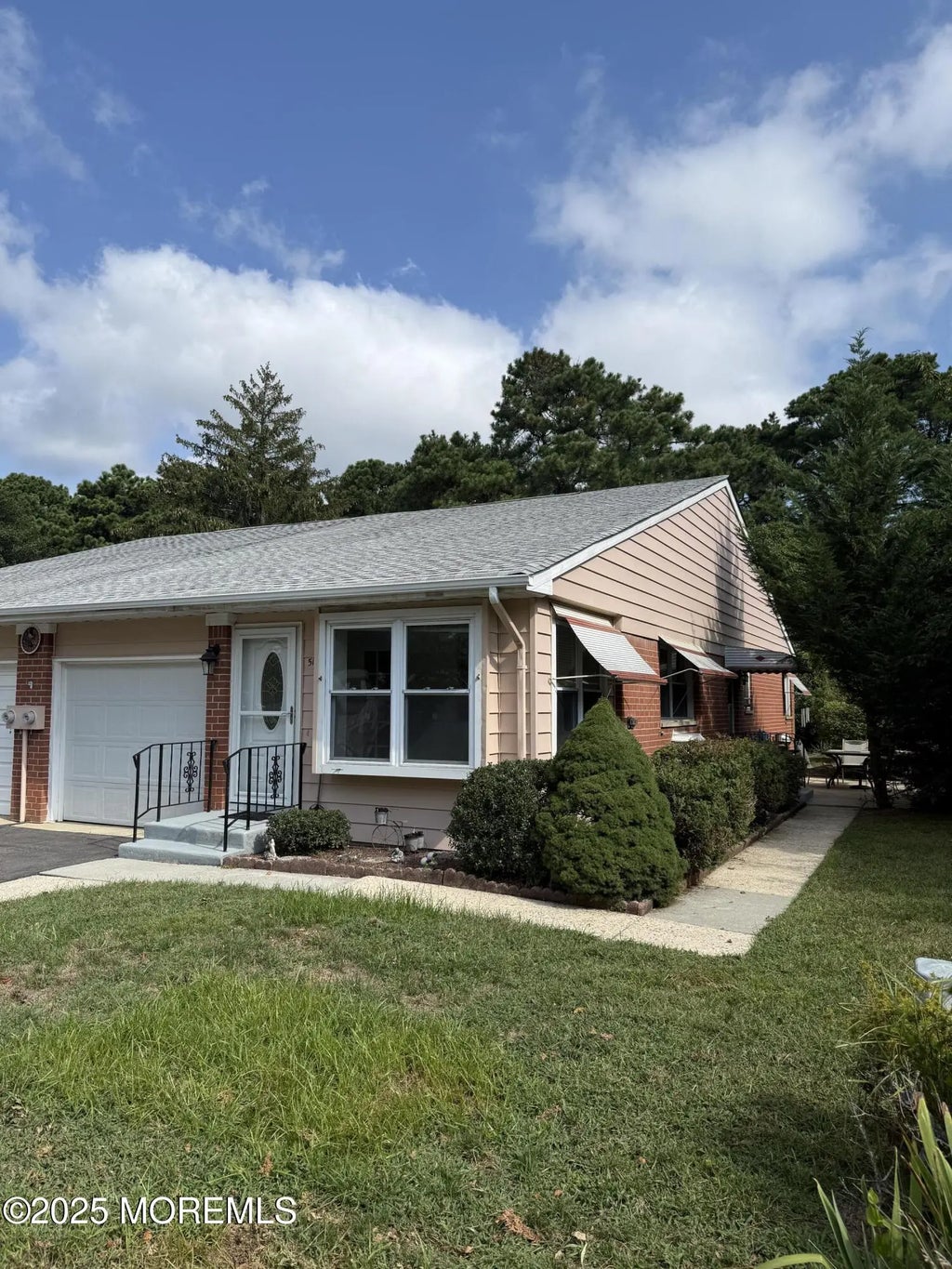 51 Independence Parkway B, Whiting