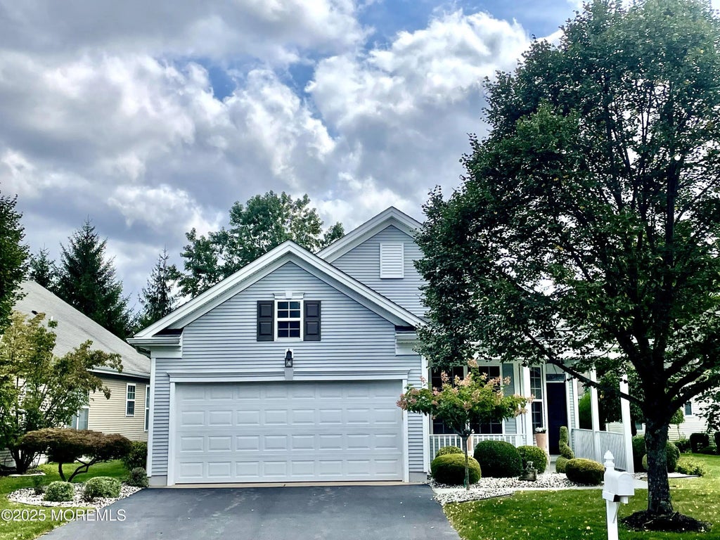 87 Huntington Drive, Jackson