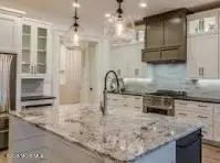 Hooper Avenue, Toms River